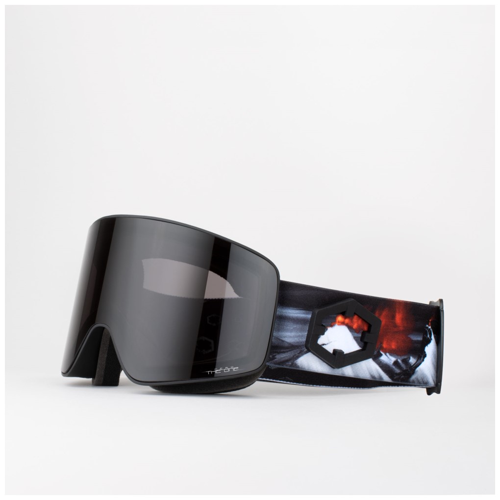 M�scara Esqu� Out Of Void Peaks The One Nero Photochromic Polarized
