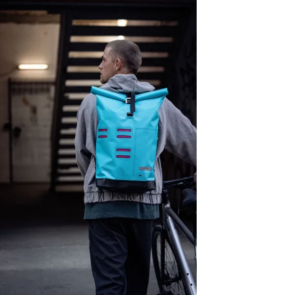 Mochila Ortlieb COMMUTER DAYPACK CYBER 21L Azul-Rosa Fluo