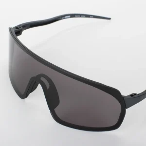 Gafas Deportivas Out Of Rams adapta Logo Negro Lente Smoke