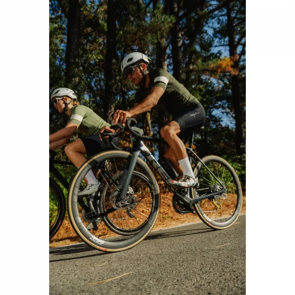 Cubierta carretera Rubino V 700x28c Plegable Cámara Hookless TAN G2.0