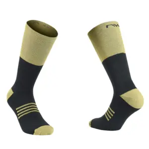 Calcetín Alto Northwave EXTREME PRO Negro-Verde Khaki